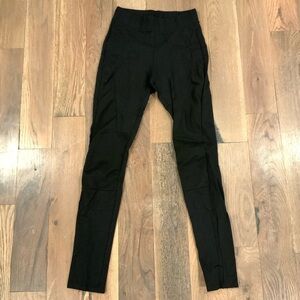 Magnolia Women’s Black Leggings Size Small